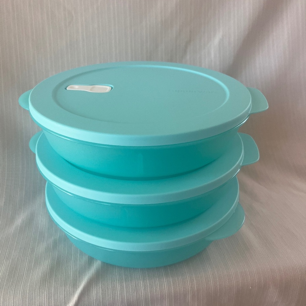 Tupperware divided dish